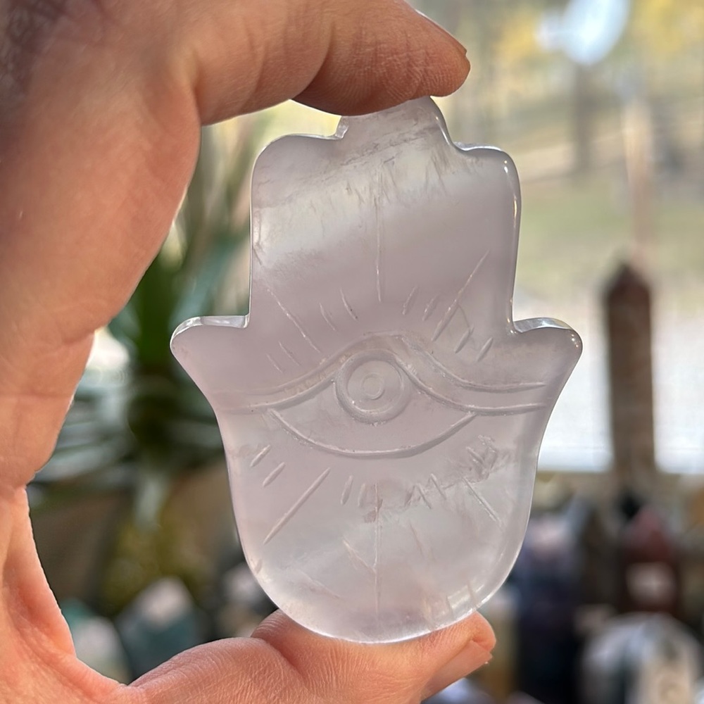 🌸SALE🌸 Clear Quartz Crystal Hamsa!